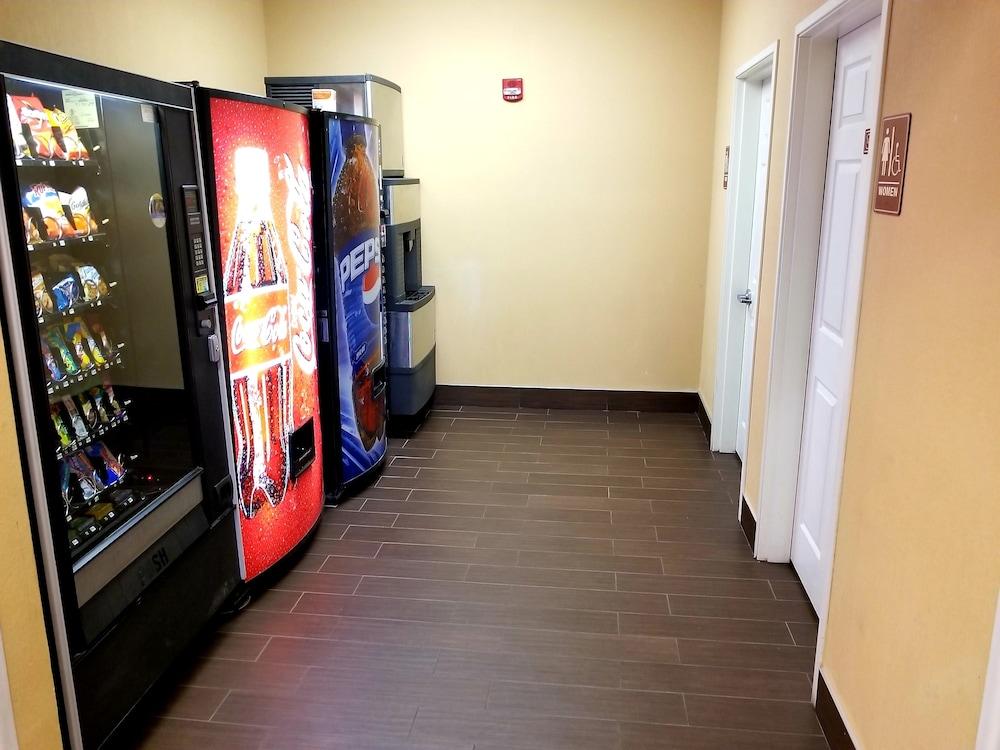 Comfort Inn Fort Collins North Екстериор снимка