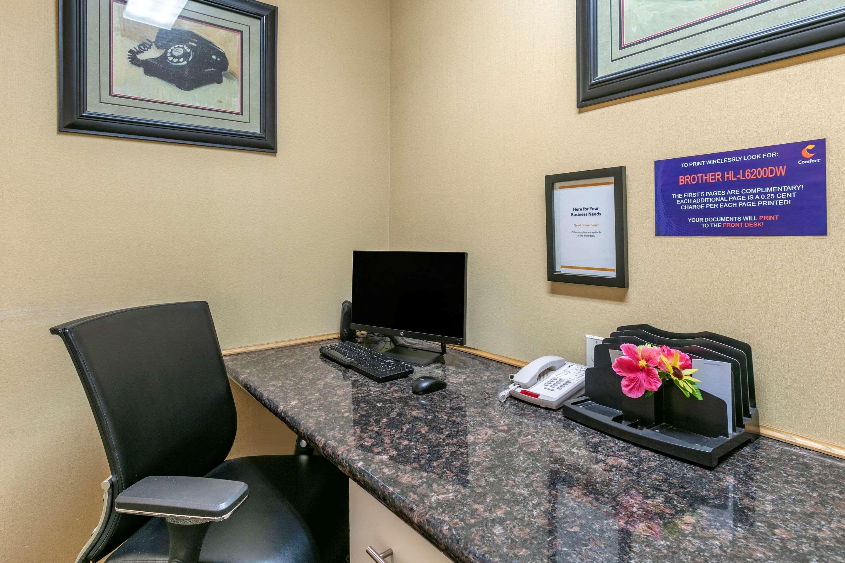 Comfort Inn Fort Collins North Екстериор снимка