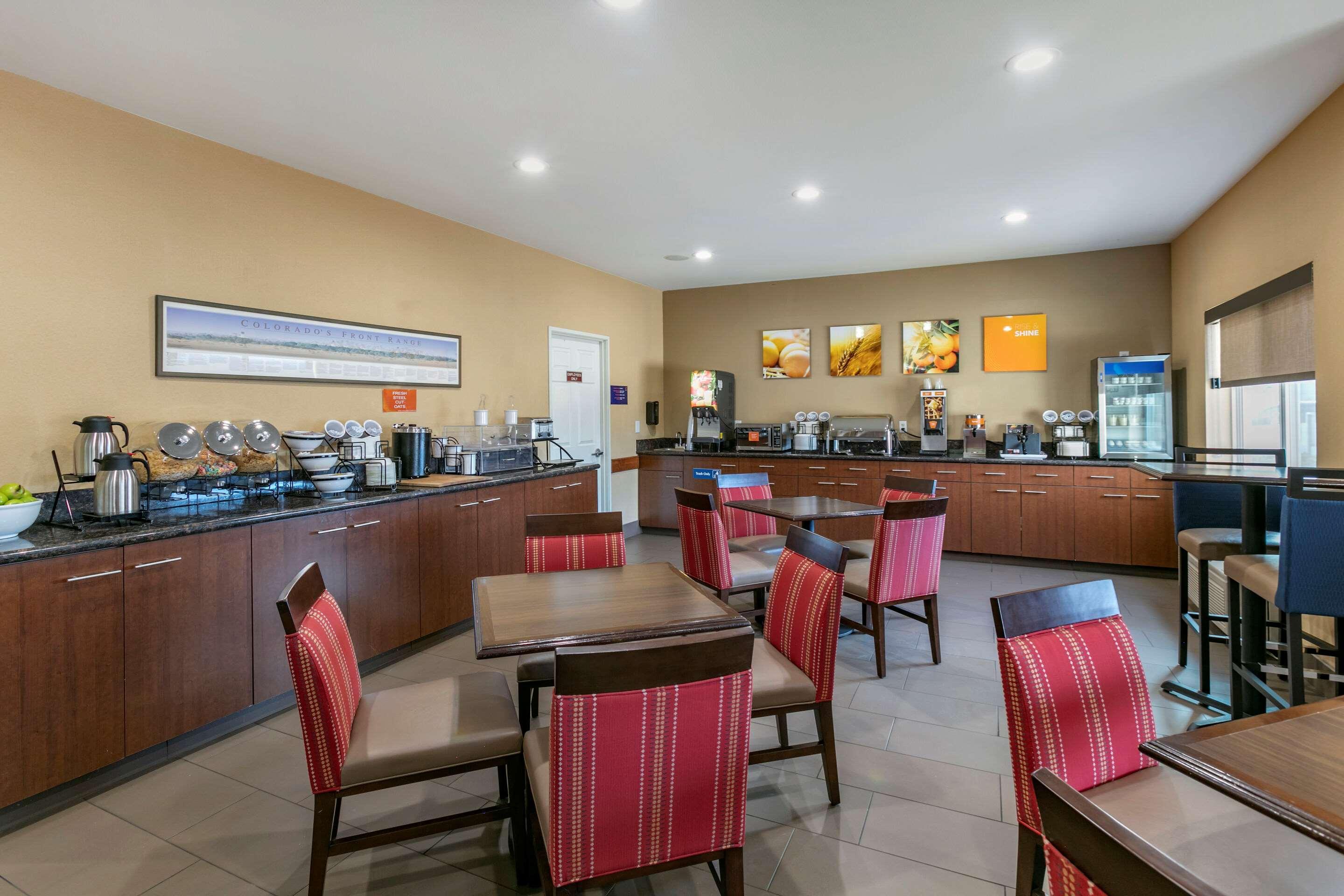 Comfort Inn Fort Collins North Екстериор снимка